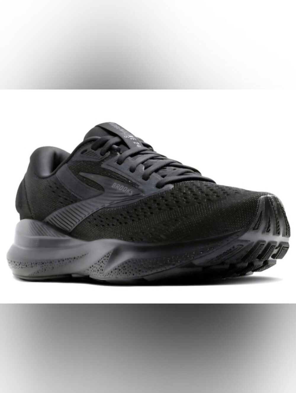 Brooks Black Adrenaline GTS24 Lightweight Running Shoes with Subtle Gray Accents